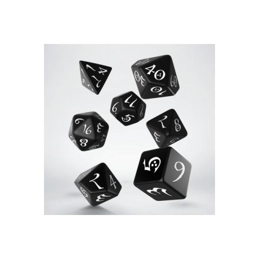 Classic RPG Black & white Dice Set (7)
